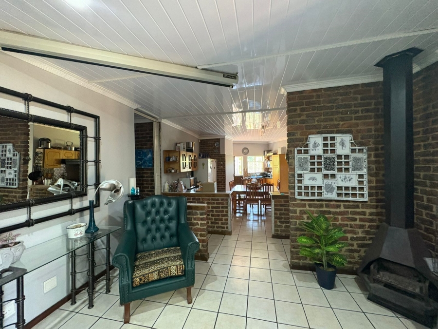 3 Bedroom Property for Sale in Safari Gardens North West